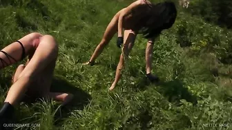 Queensnake - Nettle Vase (BDSM)