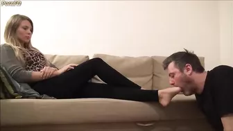 FootDominas - GABRIELLA - Casualf Worship 2