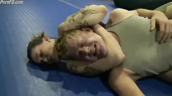 Sadistic tattooed girl tough Headscissor with knockout