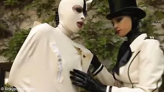 KINKY PONYGIRL - White Ponygirl