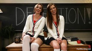 Foot Worship Maddy O'Reilly, Jodi Taylor (Playing Footsies In The Girls Room).mp4